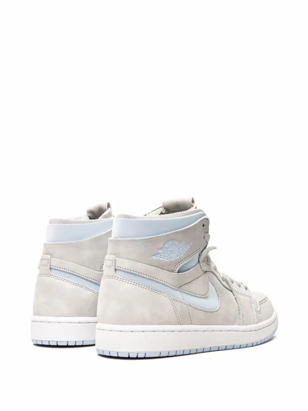 AIR JORDAN 1 RETRO HIGH HYPER ROYAL - Image 3