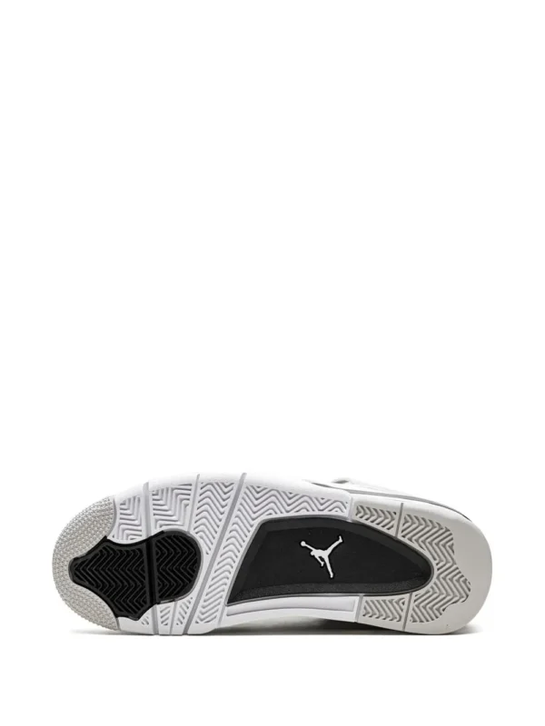 Air Jordan 4 military black - Image 4