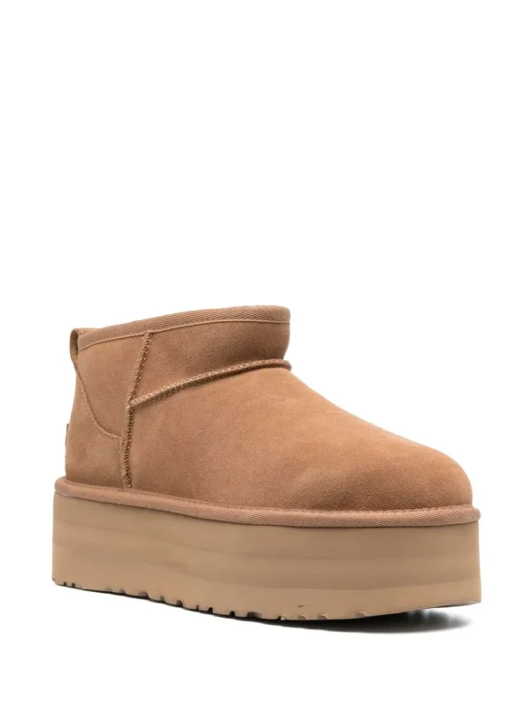UGG Classic Ultra Mini Platform Boot - Image 2