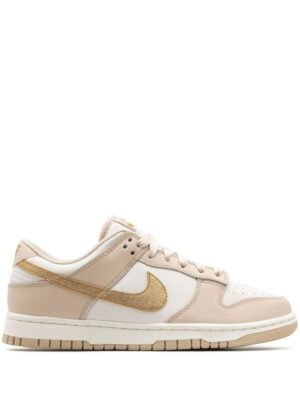 Nike dunk Metallic Gold