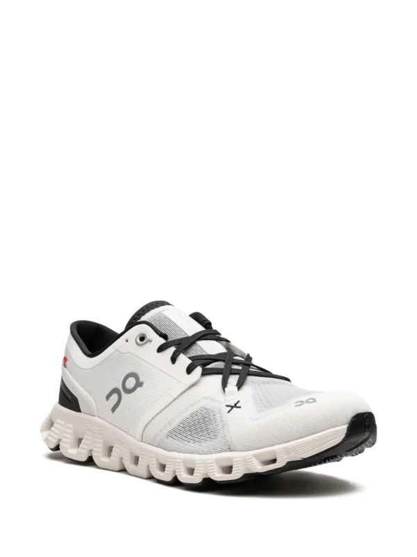 On cloud x3 White - Image 3