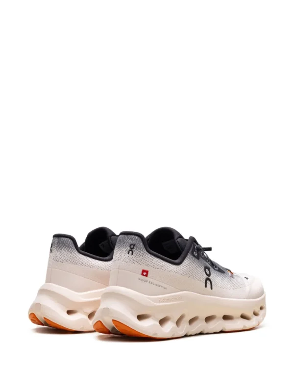 On Cloudtilt sneakers - Image 3