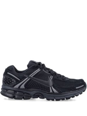 NIKE ZOOM VOMERO 5 TRIPLE BLACK