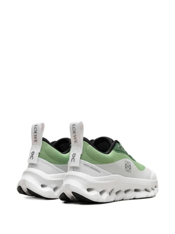 On Running Cloudtilt 2 LOEWE Green White - Image 3