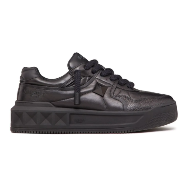 Valentino One Stud XL – Black